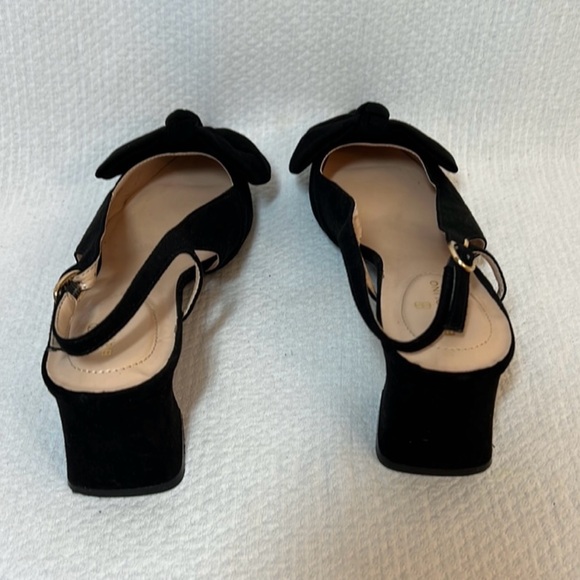 Bandolino Black Slingback Heels with Bow - Picture 4 of 5